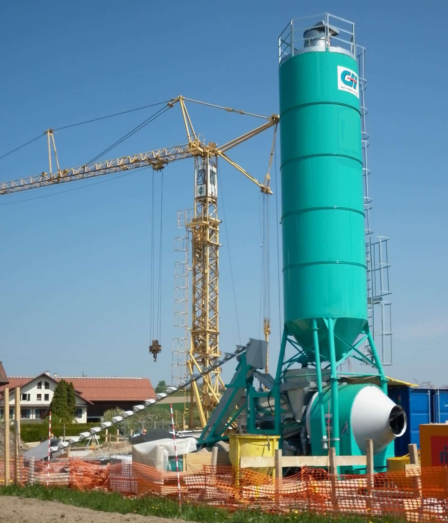 Une centrale à béton de chantier