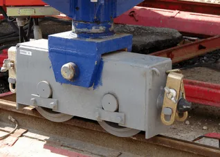 Boggies d'une grue sur rails